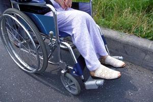 無痛インプラントなら石倉歯科医院