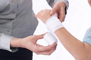 マウスピースを用いる矯正は目立ちません