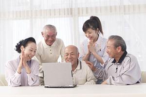 インプラントは高額な治療なのか