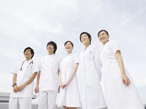 院内でインプラント治療施設を備える歯科