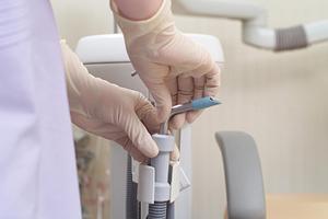 患者様のお口の健康をサポートする八重洲中央歯科